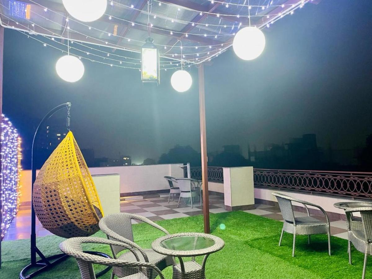Bluo Studio1 Golf Course Road, Gym, Balcony Garden Gurgaon Exterior foto