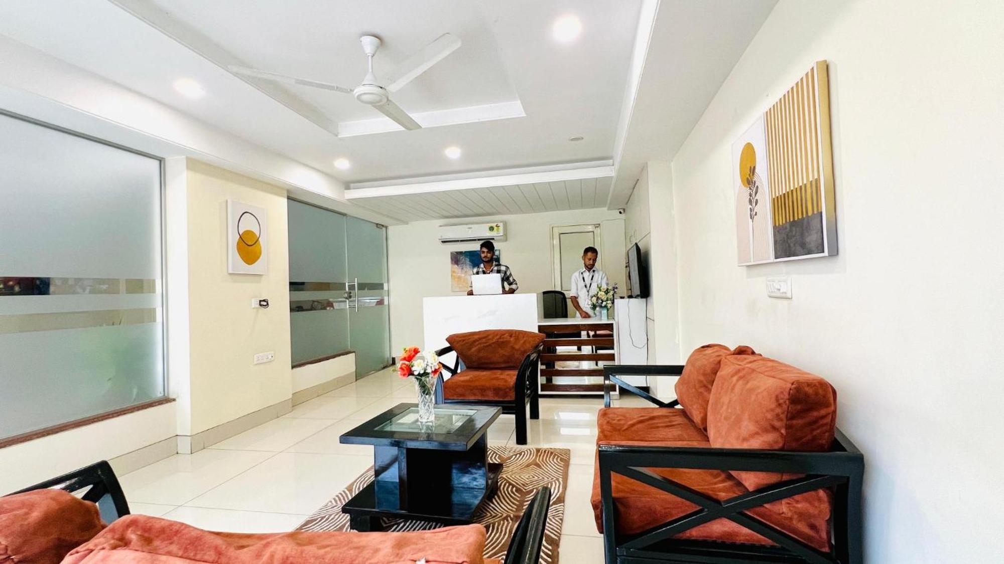Bluo Studio1 Golf Course Road, Gym, Balcony Garden Gurgaon Exterior foto
